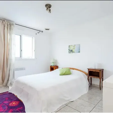 Spacieuse Piscine * ז'וביניה
